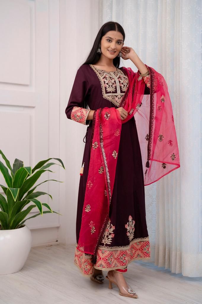 Banno Ki Saheli Suit Set - Mulberry